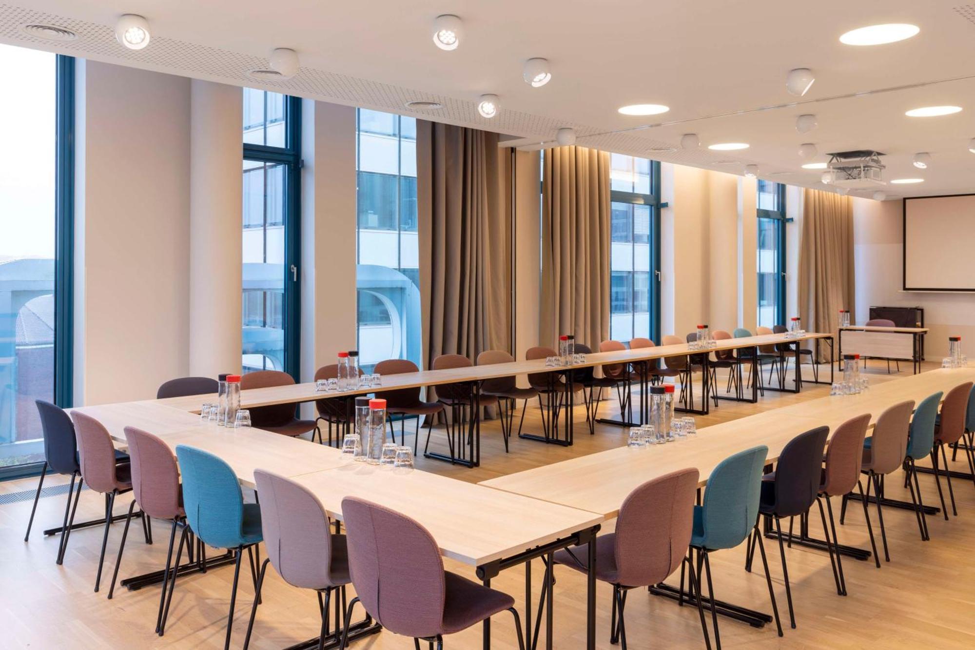 Scandic Hamburg Emporio Bagian luar foto