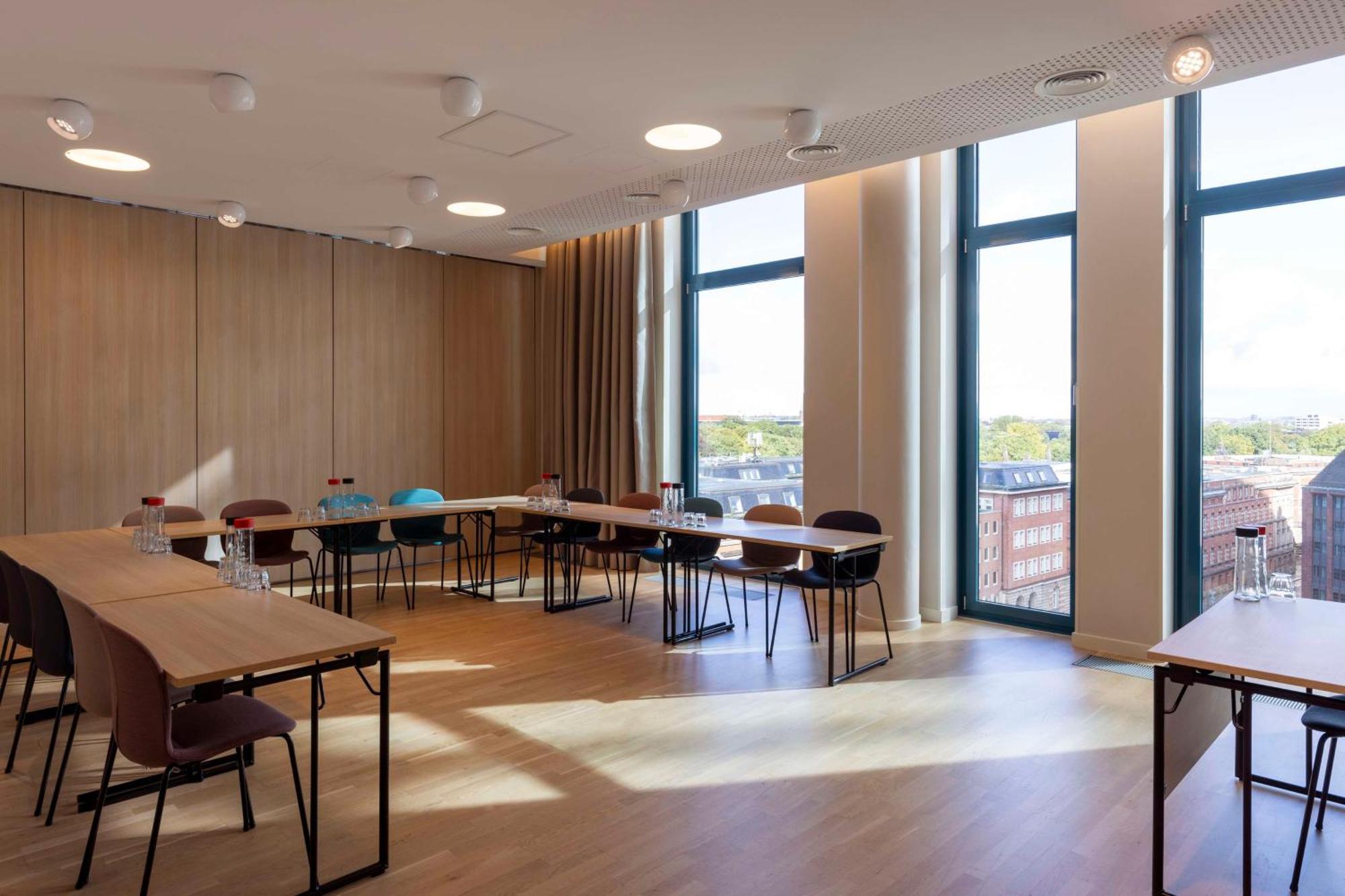Scandic Hamburg Emporio Bagian luar foto